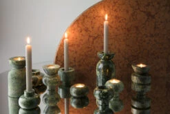 Tom Dixon Rotskandelaars Groot 13 Tom Dixon Rotskandelaars Groot -Sfeer Decoratie 37539 01 05 830329ef54