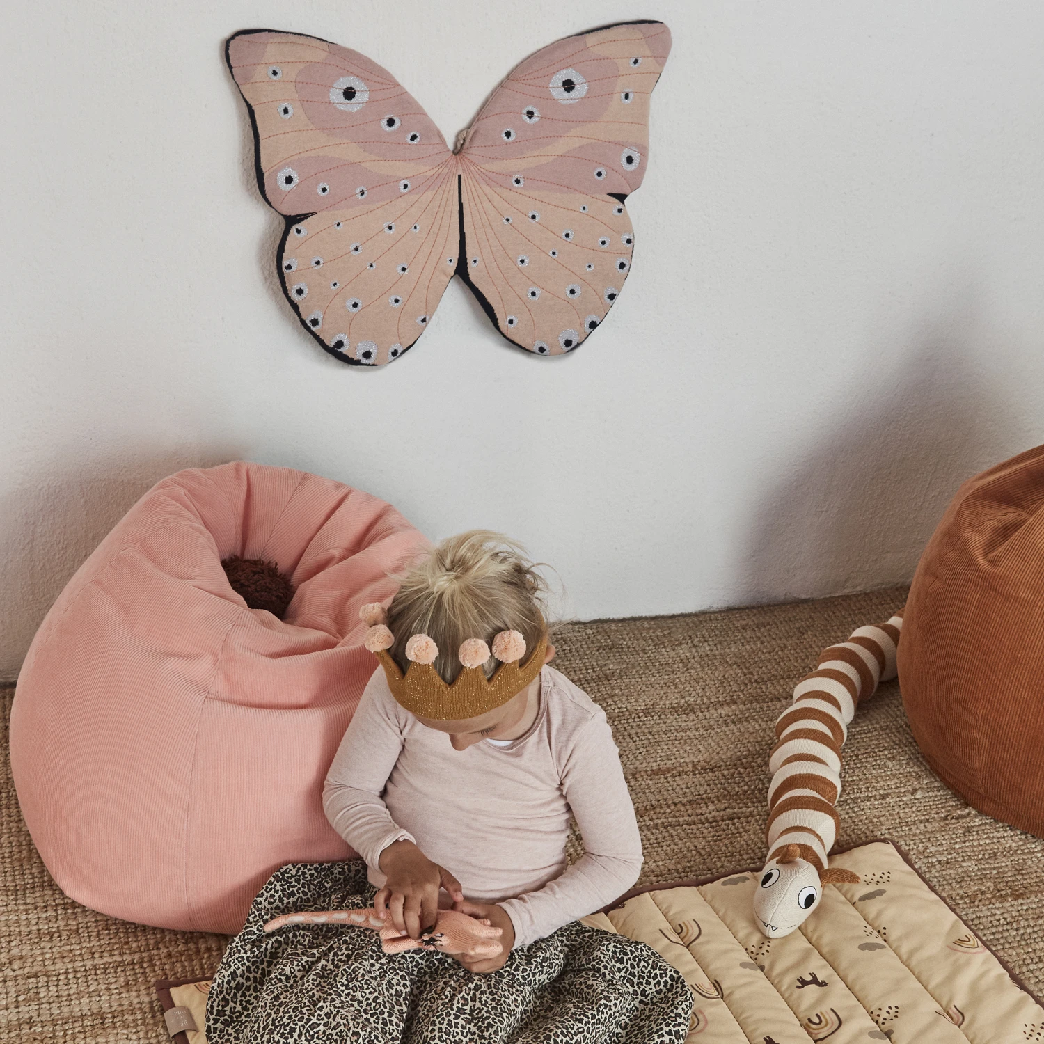 OYOY Leo Rups Knuffeldier 5 OYOY Leo Rups Knuffeldier - Afbeelding 3