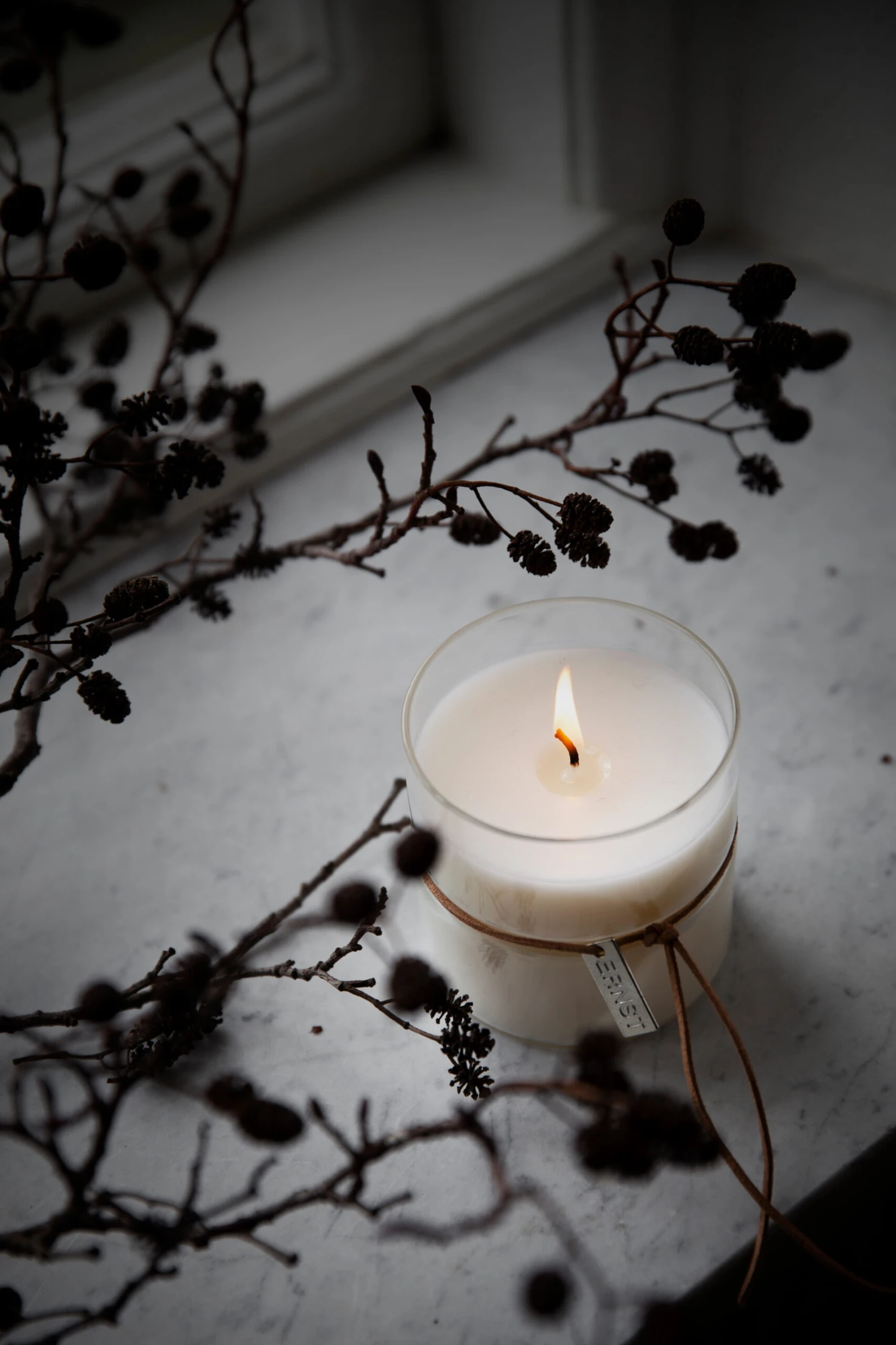 Ernst Geurkaars In Glas Met Bandje Ø8 Cm 4 Ernst Geurkaars In Glas Met Bandje Ø8 Cm - Afbeelding 2