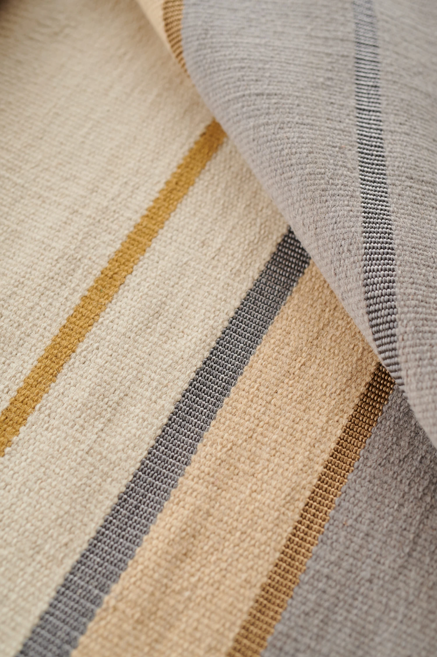 Linie Design Metallum Vloerkleed 140x200 Cm 5 Linie Design Metallum Vloerkleed 140x200 Cm - Afbeelding 3