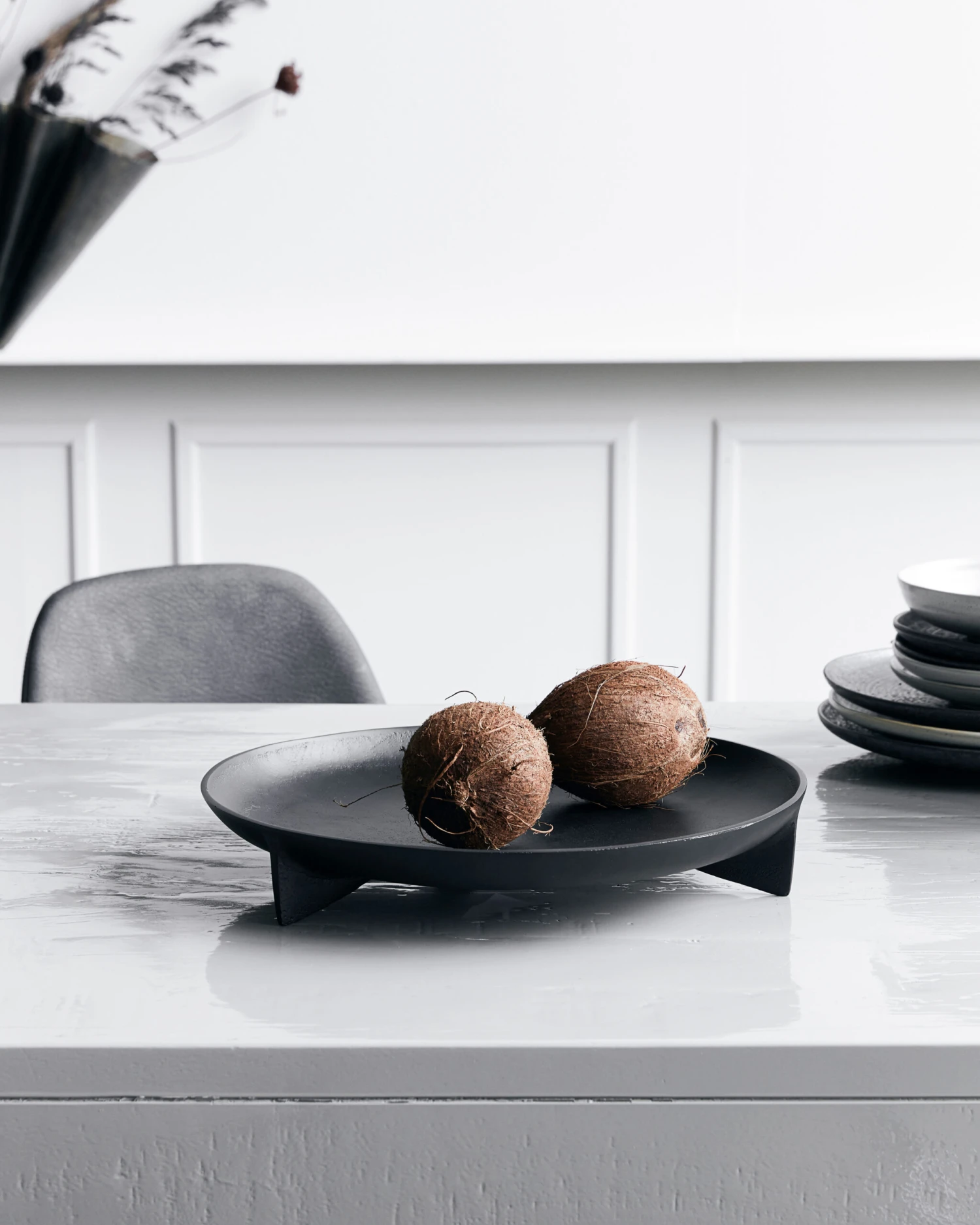 House Doctor Cast Dienblad Ø38 Cm 4 House Doctor Cast Dienblad Ø38 Cm - Afbeelding 2