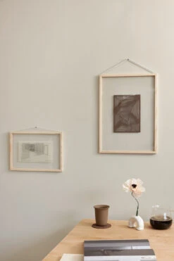 Moebe Essenhouten Lijst A3 31,9x44,1 Cm 11 Moebe Essenhouten Lijst A3 31,9x44,1 Cm -Sfeer Decoratie 571753 01 41 EnvironmentImage 5b4c282dc0