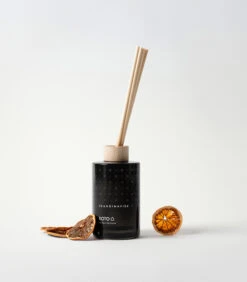 Skandinavisk Koto Geurstokjes 13 Skandinavisk Koto Geurstokjes -Sfeer Decoratie 582183 01 42 EnvironmentImage 4c5b0e0d97