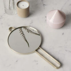 Ferm LIVING Poise Handspiegel -Sfeer Decoratie p 30577 01 02 f700d5006a